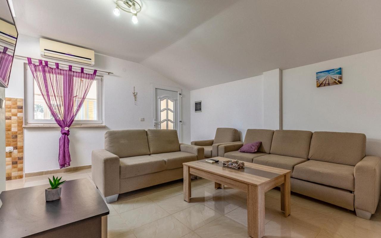 Villa Iness Medulin Exterior foto